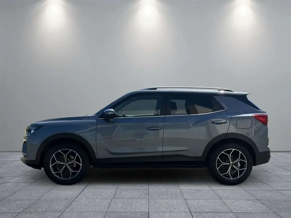 Gebraucht SsangYong Korando 163 PS (119 kW) 2021 Grau SUV