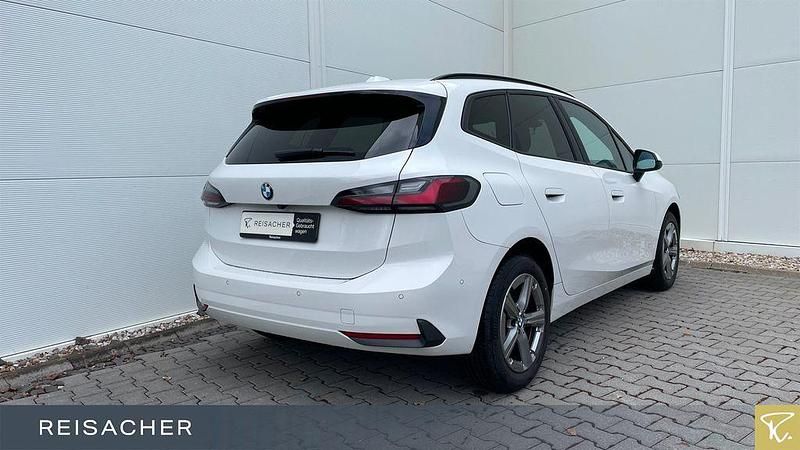 Gebraucht BMW 218 Active Tourer 150 PS (110 kW) 2024 Weiß Van / Kleinbus