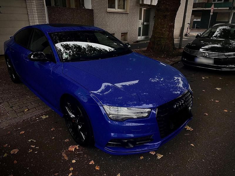 Second-hand Audi A7 Competition 326 CP (239 kW) 2017 Albastru Hatchback