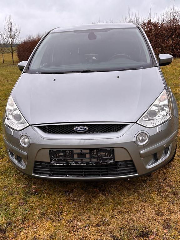 Gebraucht Ford S-MAX Titanium 145 PS (106 kW) 2008 Silber Van / Kleinbus