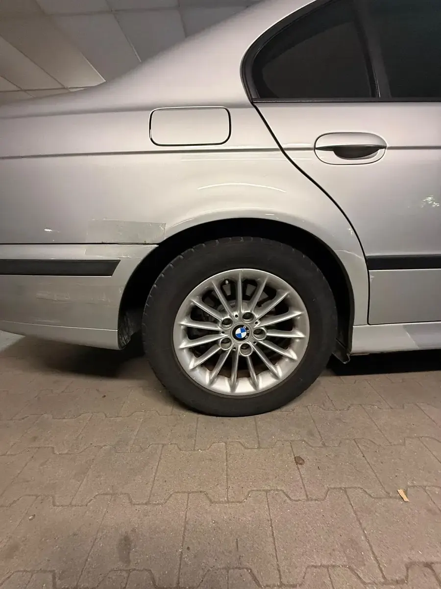 Gebraucht BMW 523 170 PS (125 kW) 1999 Silber Limousine
