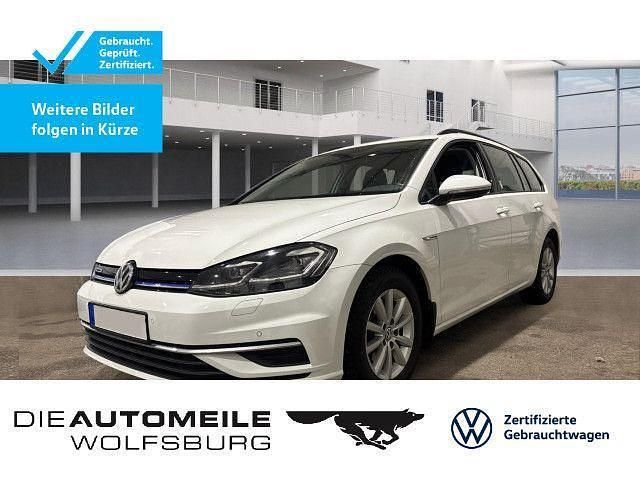 Weiß Gebraucht 2019 VW Golf VII Comfortline Kombi | 15.989 € (Superpreis) - Bild 1/4