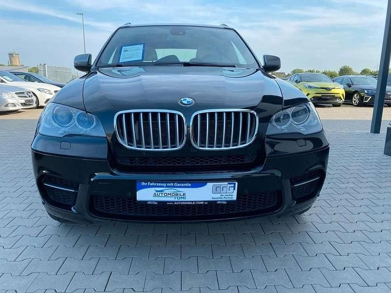 Black sapphire metallic Gebraucht 2013 BMW X5 M SUV | 16.700 € (Superpreis) - Bild 1/4