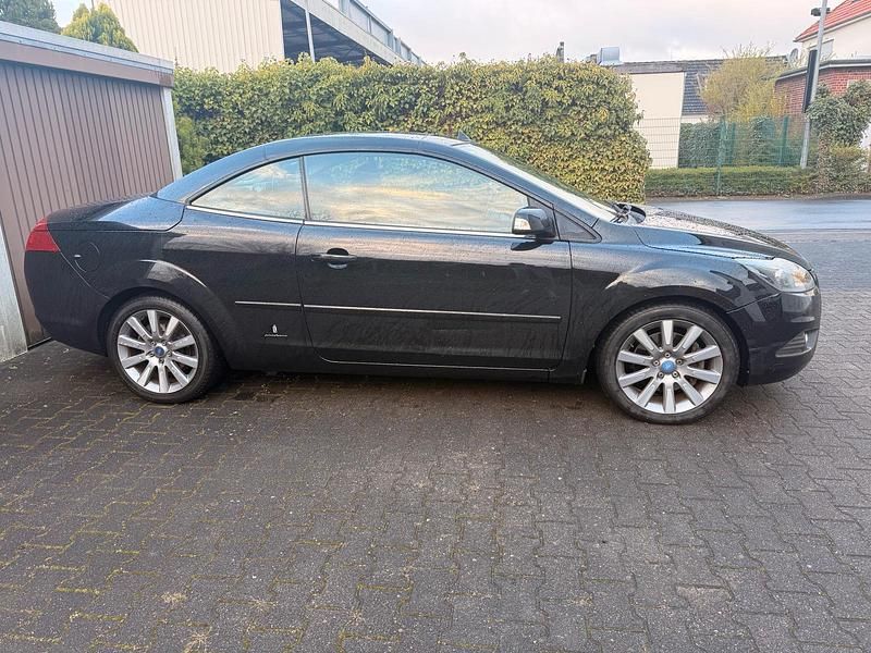 Gebraucht Ford Focus Cabriolet 145 PS (106 kW) 2008 Schwarz Cabrio