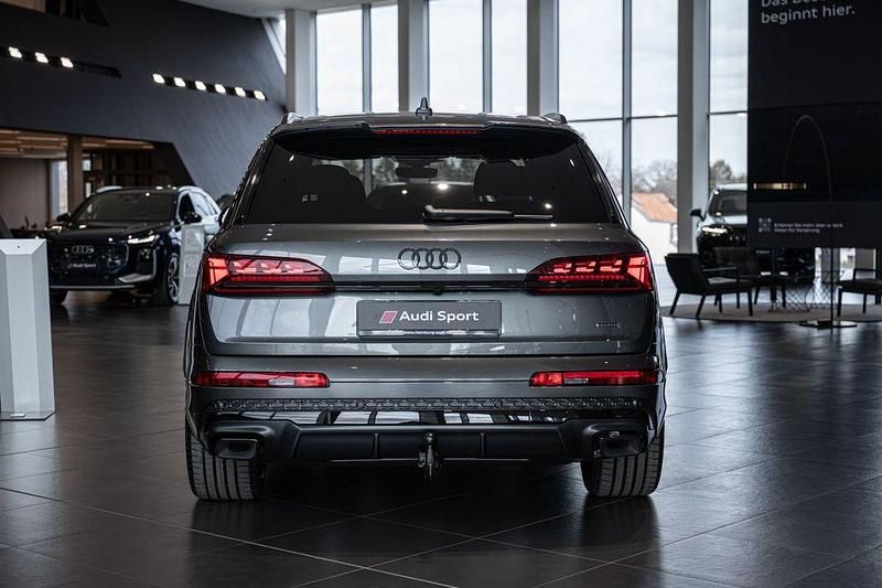 Neu Audi Q7 S-Line 286 PS (210 kW) 2026 Grau SUV