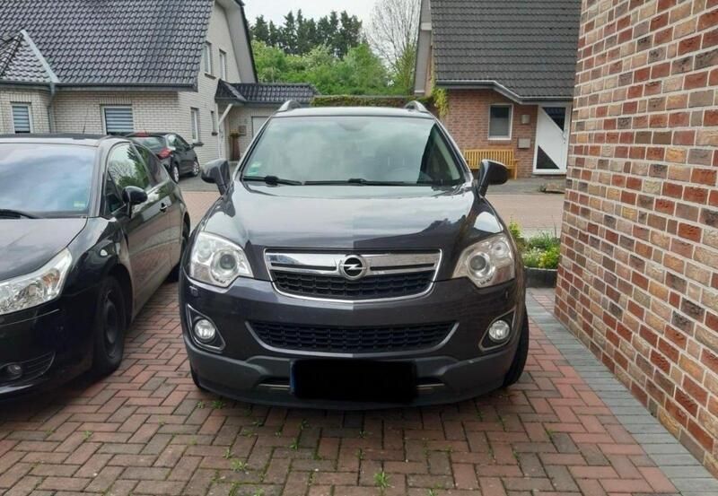 Grau Gebraucht 2012 Opel Antara SUV | 3.799 € - Bild 1/4