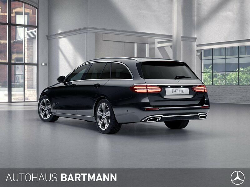 Gebraucht Mercedes E200 184 PS (135 kW) 2017 Lack obsidianschwarz Kombi