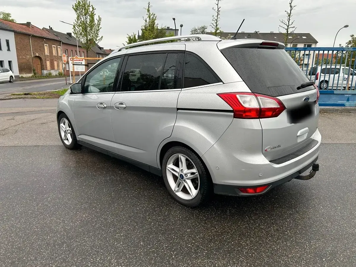Gebraucht Ford Grand C-Max Titanium 150 PS (110 kW) 2018 Silber Van / Kleinbus