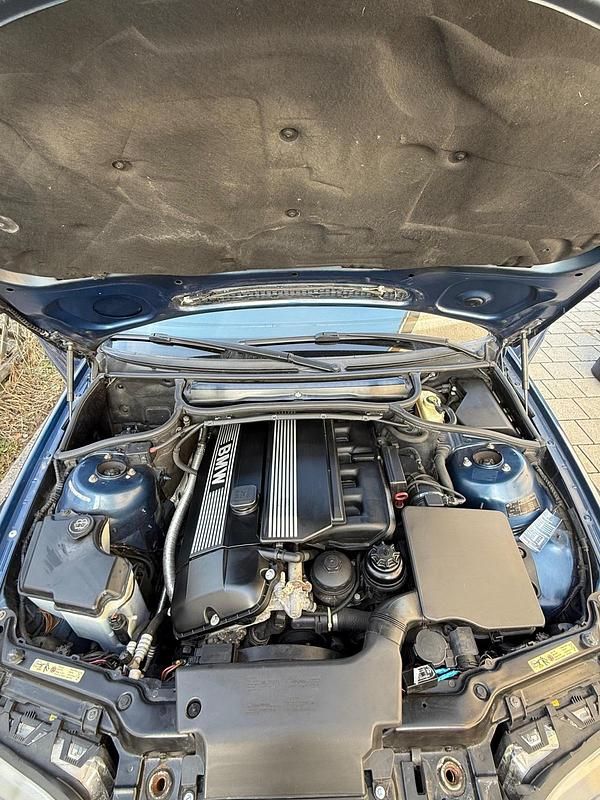 Usata BMW 330 231 CV (169 kW) 2002 Blu Berlina