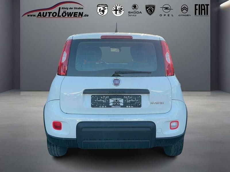 Gebraucht Fiat Panda 69 PS (50 kW) 2022 Gelato weiß Kleinwagen