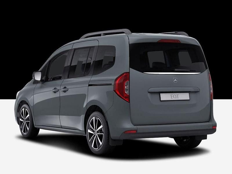 Gebraucht Mercedes EQT200 89 kW (122 PS) 2025 Grau Van / Kleinbus