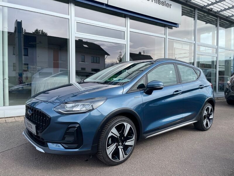 Chromablau metallic (metallic) Gebraucht 2022 Ford Fiesta Active Kleinwagen | 22.600 € (Teuer) - Bild 1/4
