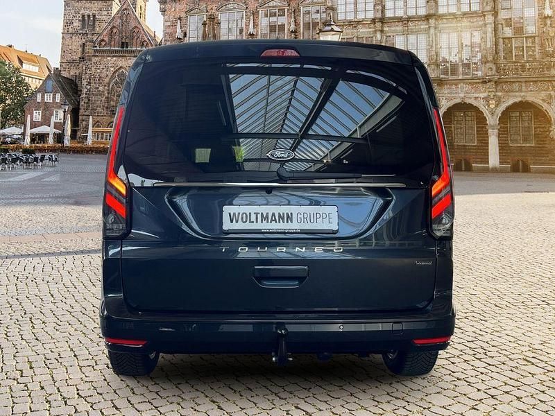 Neu Ford Tourneo Titanium 150 PS (110 kW) 2025 Cyclone midnight blue Van / Kleinbus