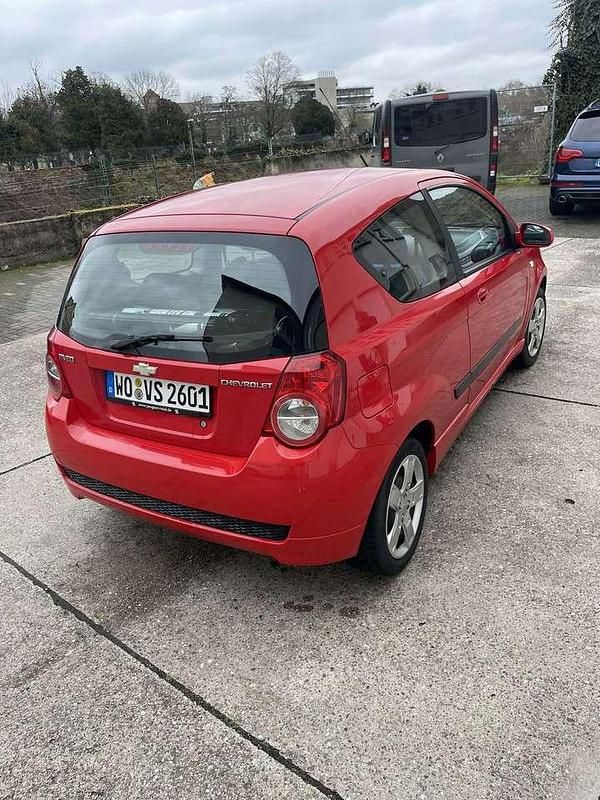 Gebraucht Chevrolet Aveo 84 PS (61 kW) 2009 Rot Limousine