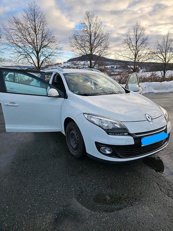Gebraucht Renault Mégane GrandTour 110 PS (80 kW) 2013 Weiß Kombi