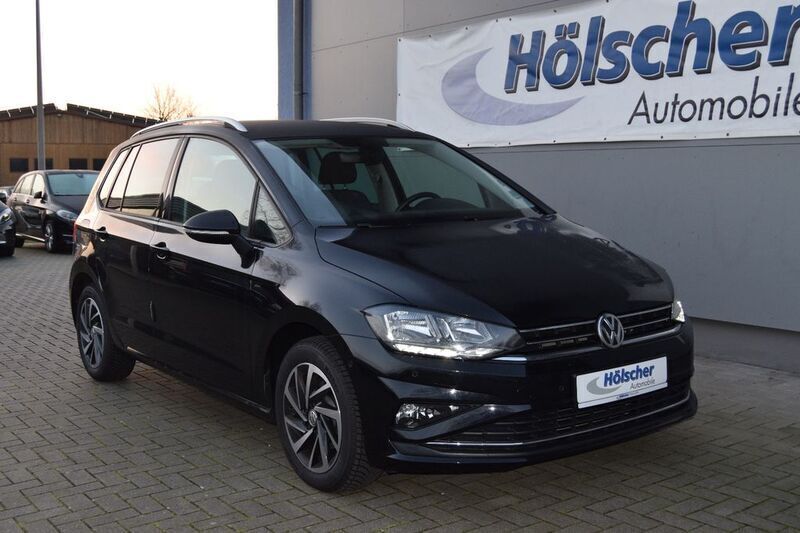 Deep black perleffekt Gebraucht 2019 VW Golf VII Limousine | 19.750 € (Fairer Preis) - Bild 1/4