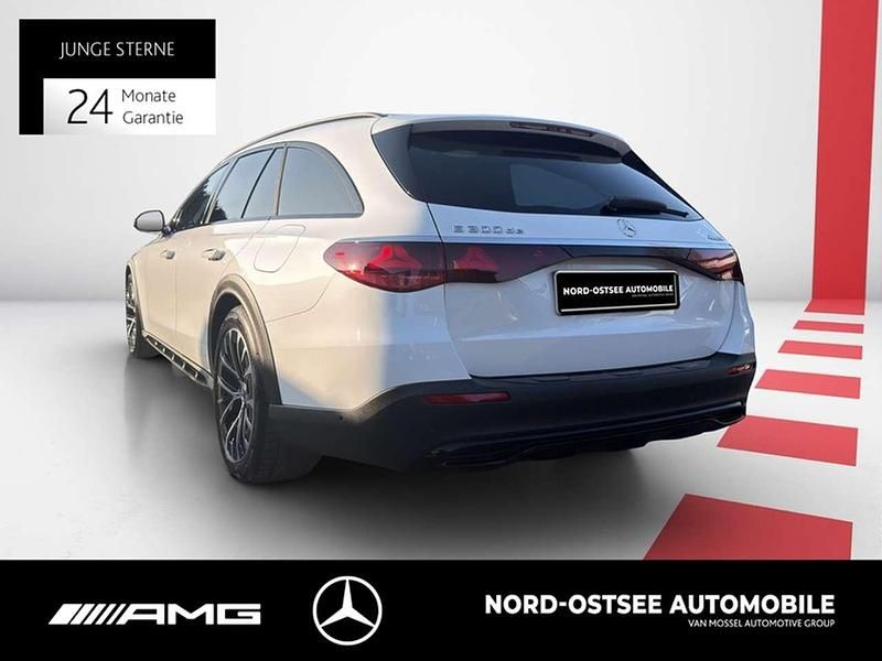 Gebraucht Mercedes E300 Premium Plus 197 PS (144 kW) 2025 Manufaktur lack manufaktur opa Limousine