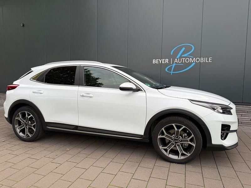 Gebraucht Kia XCeed Vision 105 PS (77 kW) 2022 Weiß SUV