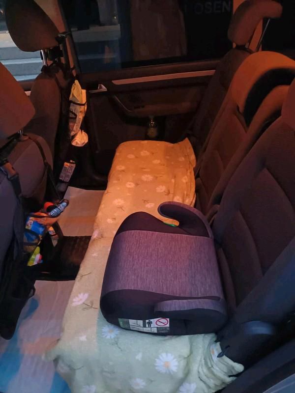 Gebraucht VW Touran 105 PS (77 kW) 2012 Grau Van / Kleinbus