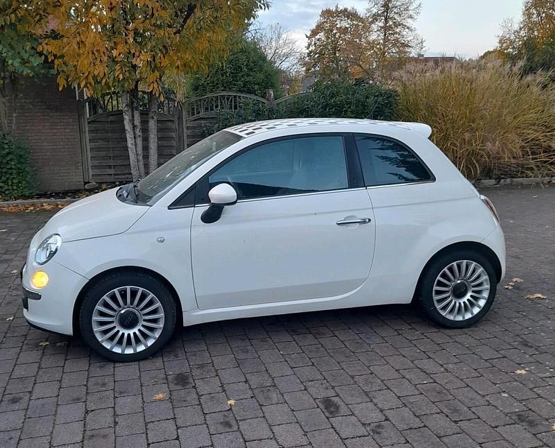 Gebraucht Fiat 500 70 PS (51 kW) 2010 Weiß Kleinwagen