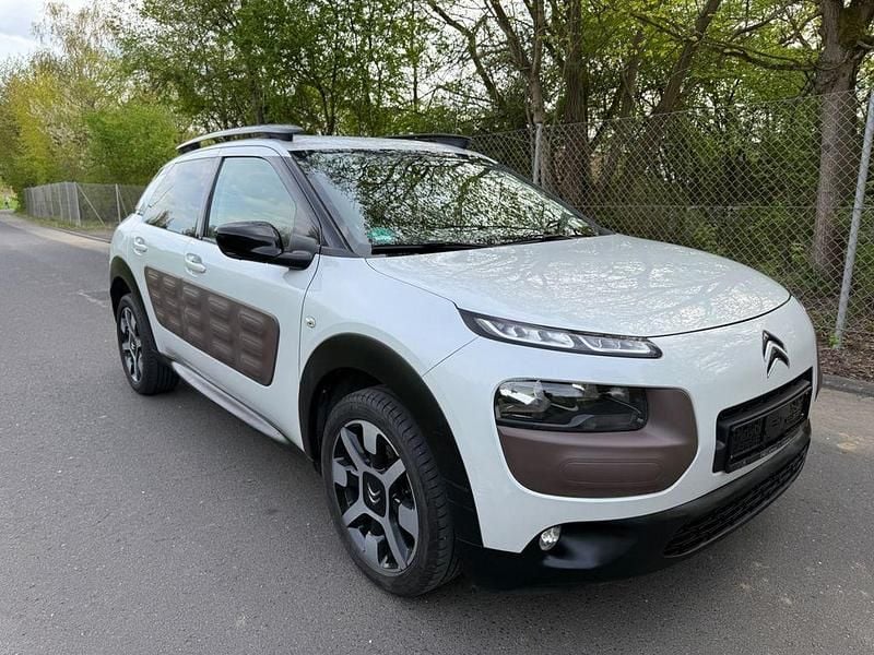 Gebraucht Citroën C4 Shine Edition 82 PS (60 kW) 2015 Weiß SUV