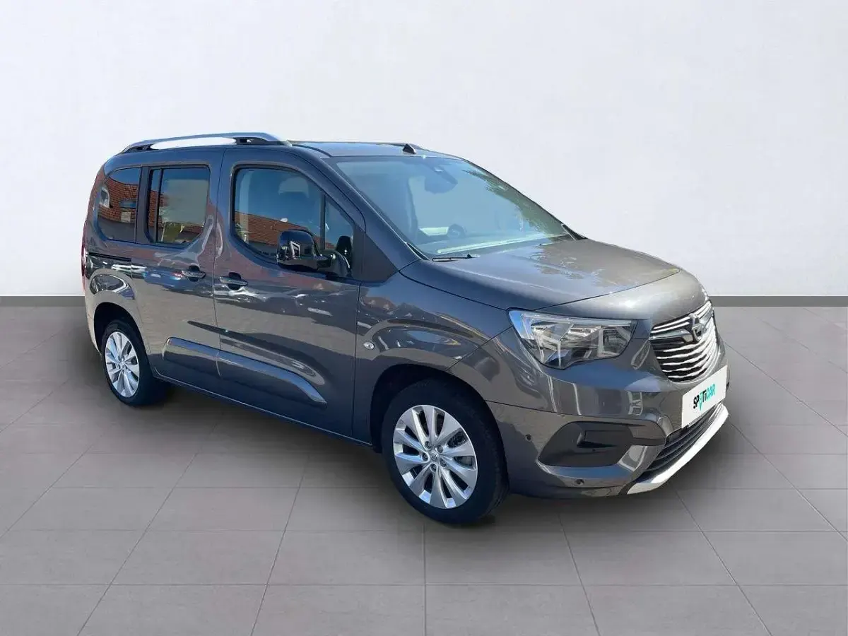 Gebraucht Opel Combo Life Ultimate 131 PS (96 kW) 2021 Mondsteingrau met. Van / Kleinbus