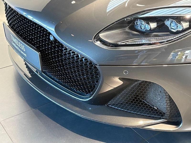 Gebraucht Aston Martin DBS 725 PS (533 kW) 2020 Grau Cabrio