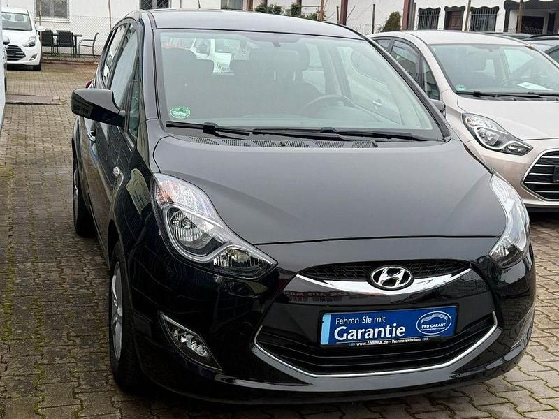 Gebraucht Hyundai ix20 125 PS (91 kW) 2015 Schwarz Kleinwagen