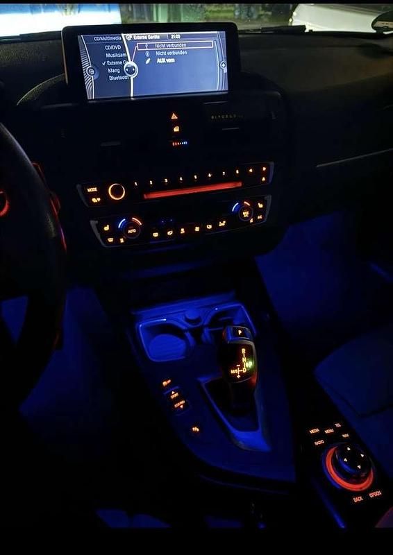 Gebraucht BMW 116 Urban Line 116 PS (85 kW) 2012 Schwarz Kleinwagen