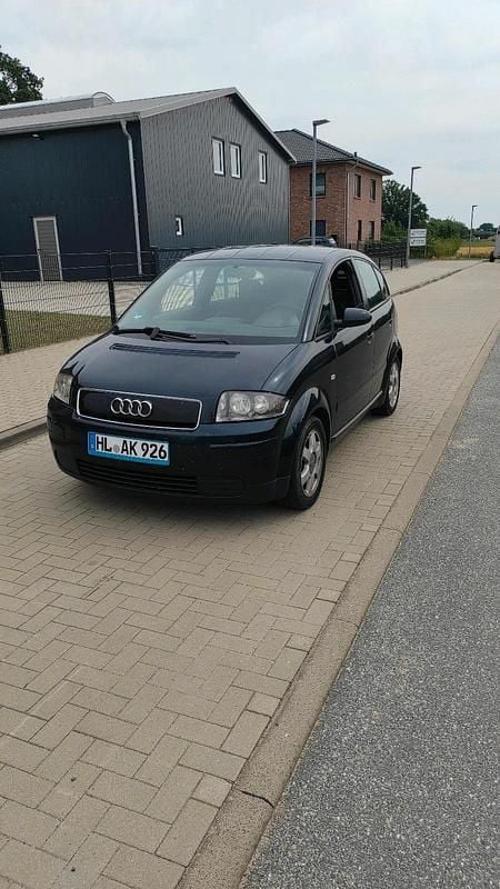 Blau Gebraucht 2000 Audi A2 Kleinwagen | 1.750 € (Guter Preis) - Bild 1/4