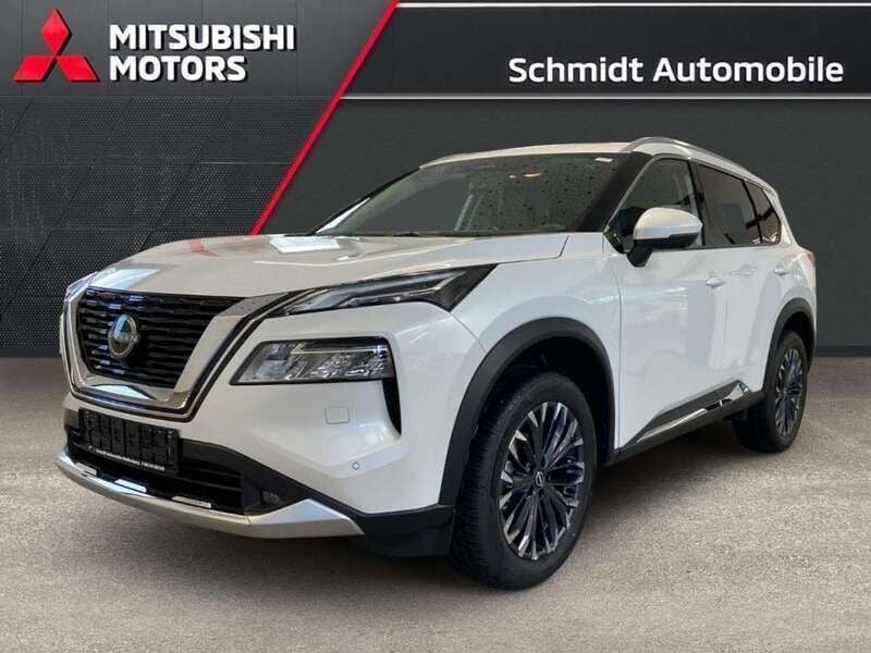 Pearl white (weiss) Neu 2025 Nissan X-Trail Tekna SUV | 34.570 € (Superpreis) - Bild 1/4