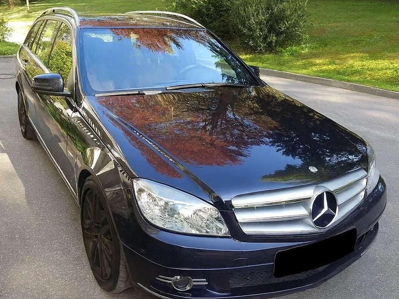 Blau Gebraucht 2010 Mercedes C250 Avantgarde Kombi | 9.500 € (Etwas zu teuer) - Bild 1/4