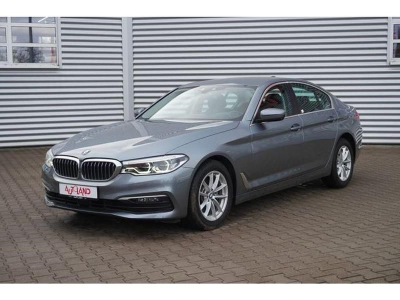 Gebraucht BMW 520 190 PS (139 kW) 2020 Bluestone metallic (metallic) Limousine