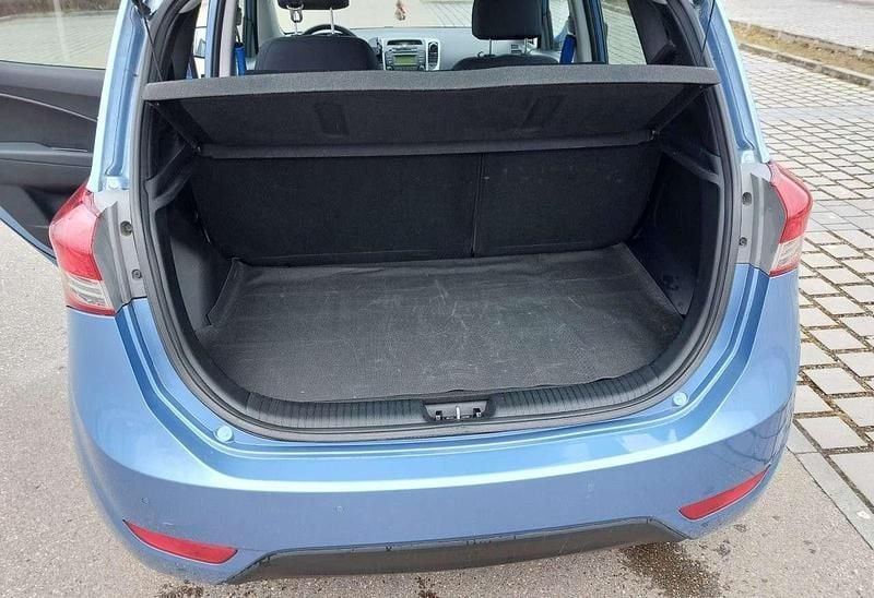 Gebraucht Hyundai ix20 Style 125 PS (91 kW) 2013 Blau Kleinwagen