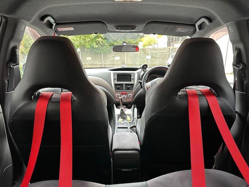 Gebraucht Subaru WRX STI 309 PS (227 kW) 2008 Weiß Coupé