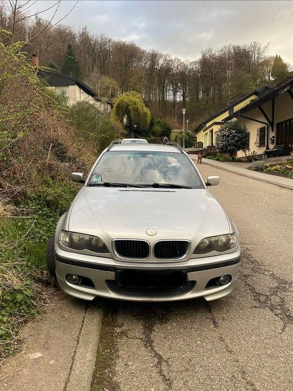 Gebraucht BMW 320 150 PS (110 kW) 2004 Silber Kombi
