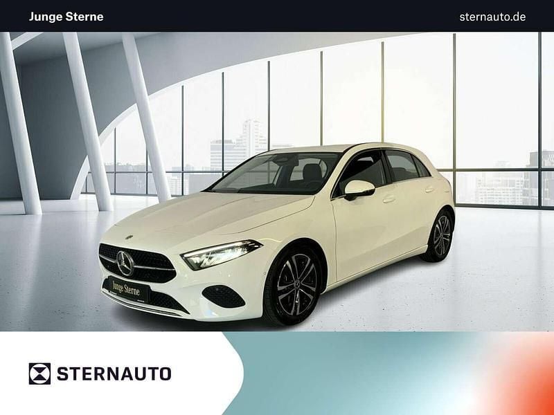 Unilack polarweiß Gebraucht 2024 Mercedes A180 Progressive Limousine | 27.480 € (Guter Preis) - Bild 1/4