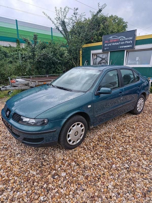 Grün Gebraucht 2000 Seat Toledo Limousine | 1.900 € (Fairer Preis) - Bild 1/4