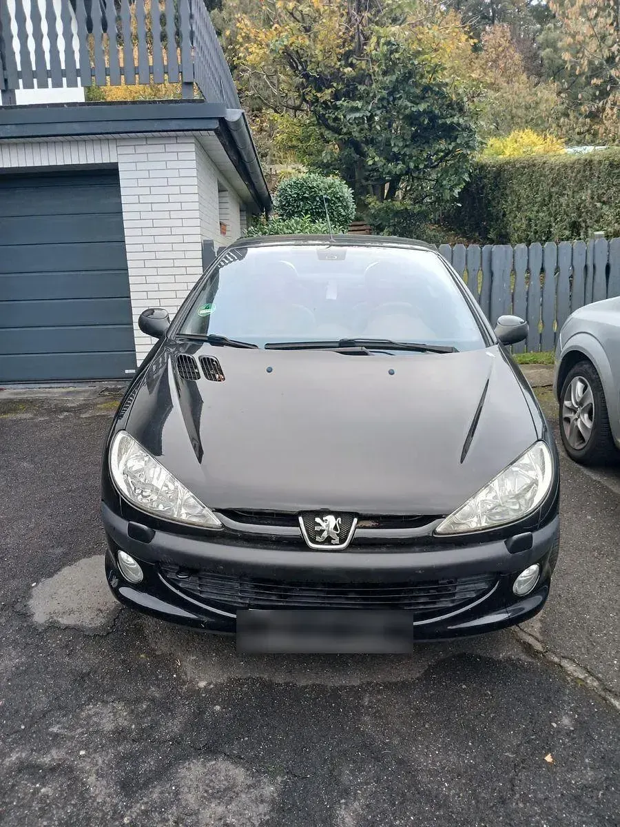 Gebraucht Peugeot 206 CC Platinum 109 PS (80 kW) 2002 Schwarz Cabrio