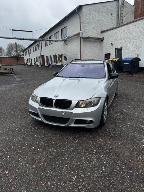 Gebraucht BMW 330 Performance 245 PS (180 kW) 2008 Silber Kombi