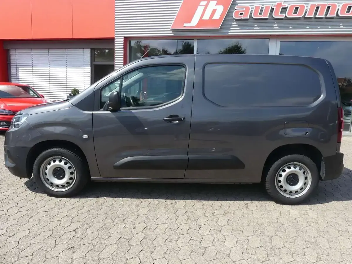 Gebraucht Toyota Proace Comfort 102 PS (75 kW) 2020 Basaltgrau Van / Kleinbus