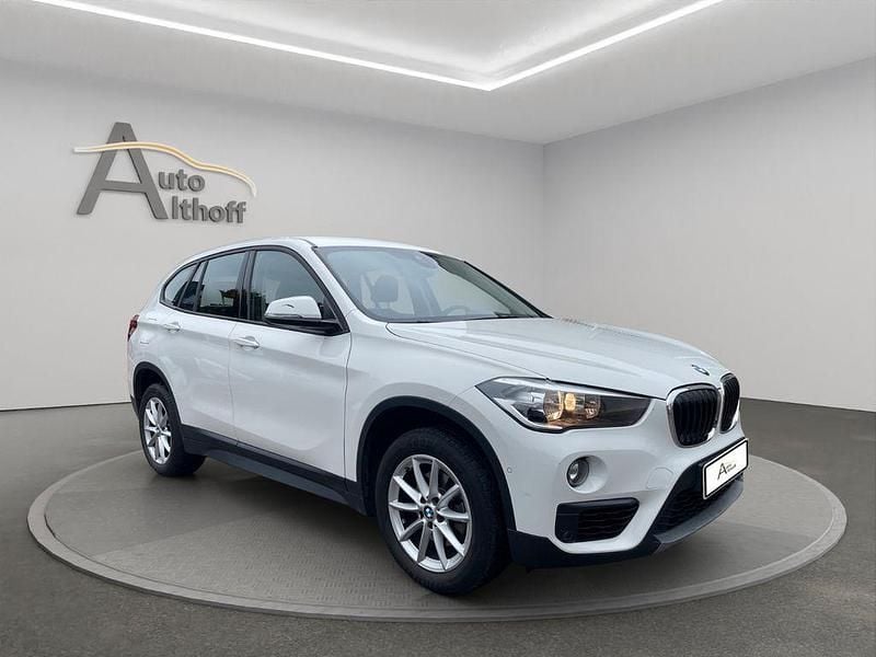 Weiß Gebraucht 2018 BMW X1 Advantage SUV | 18.999 € (Guter Preis) - Bild 1/4