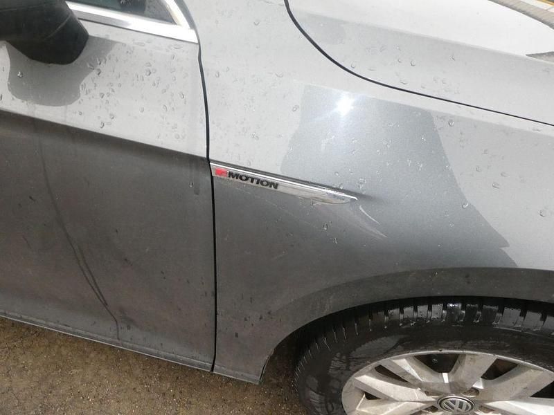 Gebraucht VW Passat Comfortline 150 PS (110 kW) 2017 Grau Kombi