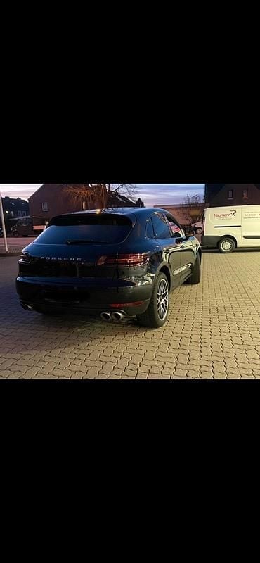Gebraucht Porsche Macan S 258 PS (189 kW) 2017 Schwarz SUV