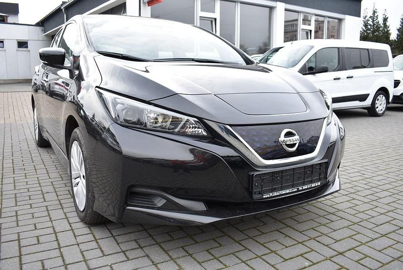 Gebraucht Nissan Leaf 110 kW (150 PS) 2022 Schwarz Kleinwagen