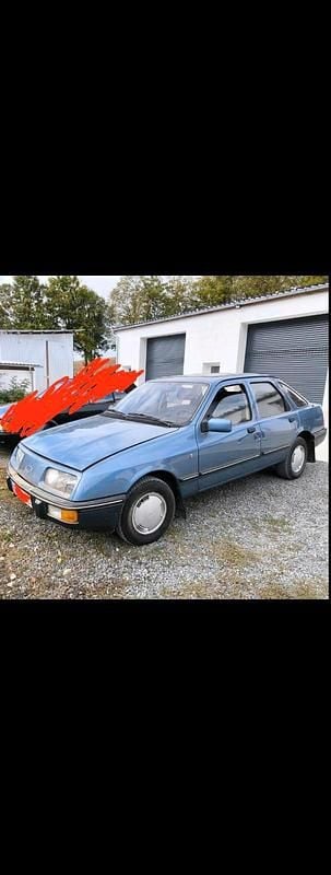 Blau Gebraucht 1983 Ford Sierra Limousine | 3.500 € - Bild 1/4