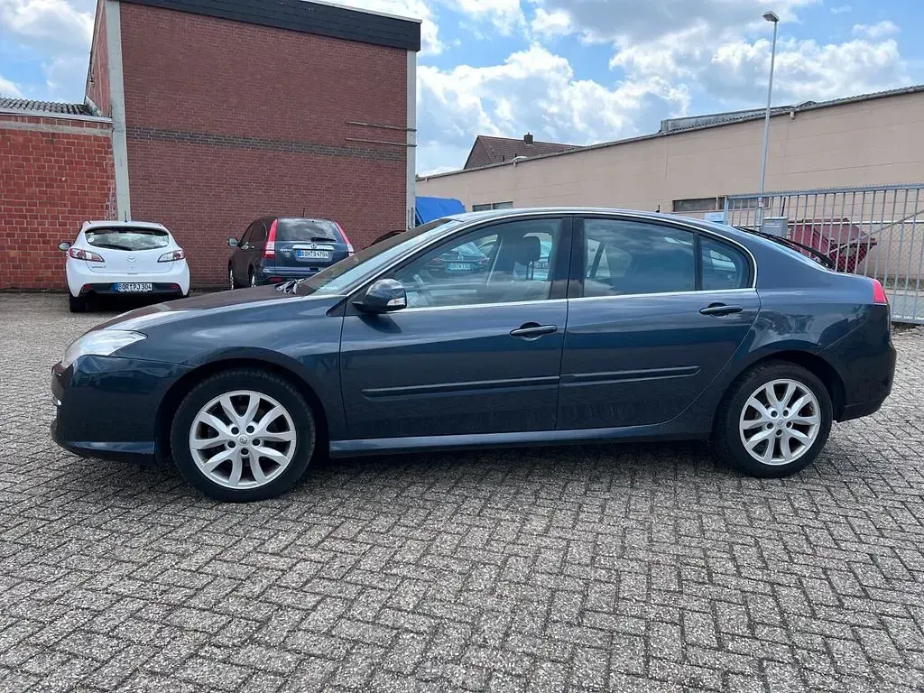 Gebraucht Renault Laguna III Dynamique 150 PS (110 kW) 2007 Grau Limousine