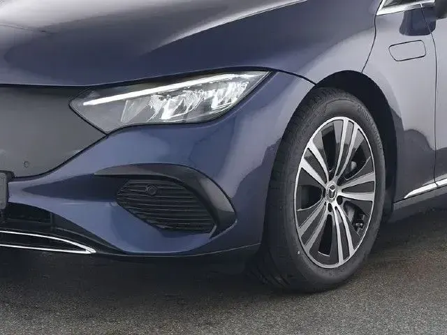 Gebraucht Mercedes EQE300 180 kW (245 PS) 2025