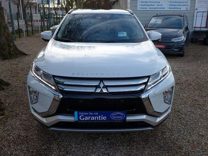 Gebraucht Mitsubishi Eclipse Cross Intro Edition 163 PS (119 kW) 2019 Weiß SUV