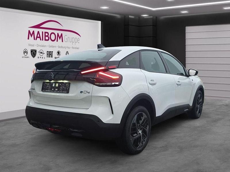 Gebraucht Citroën e-C4 100 kW (136 PS) 2024 Weiß Limousine